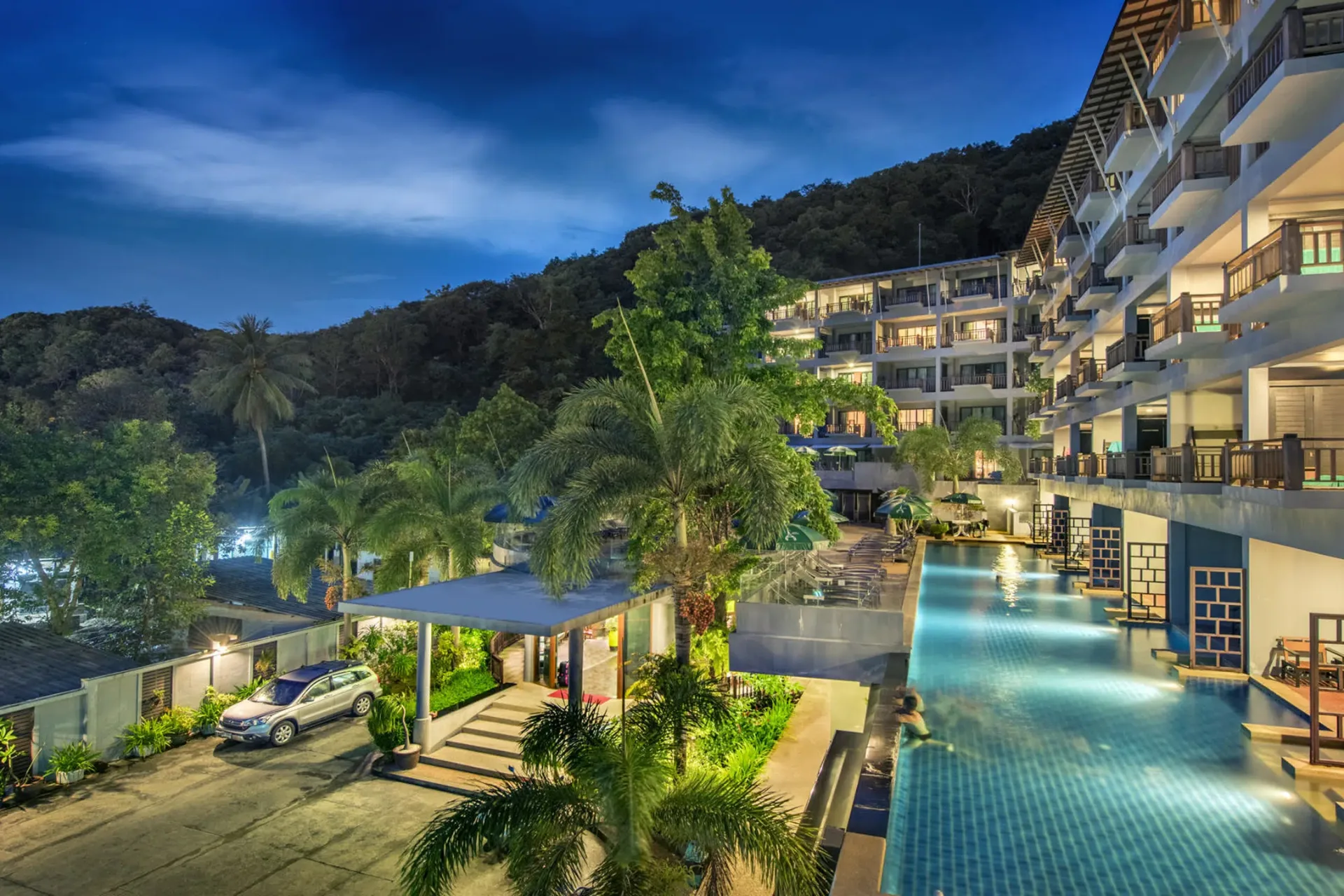 Krabi resort welcome for romantic Thailand package